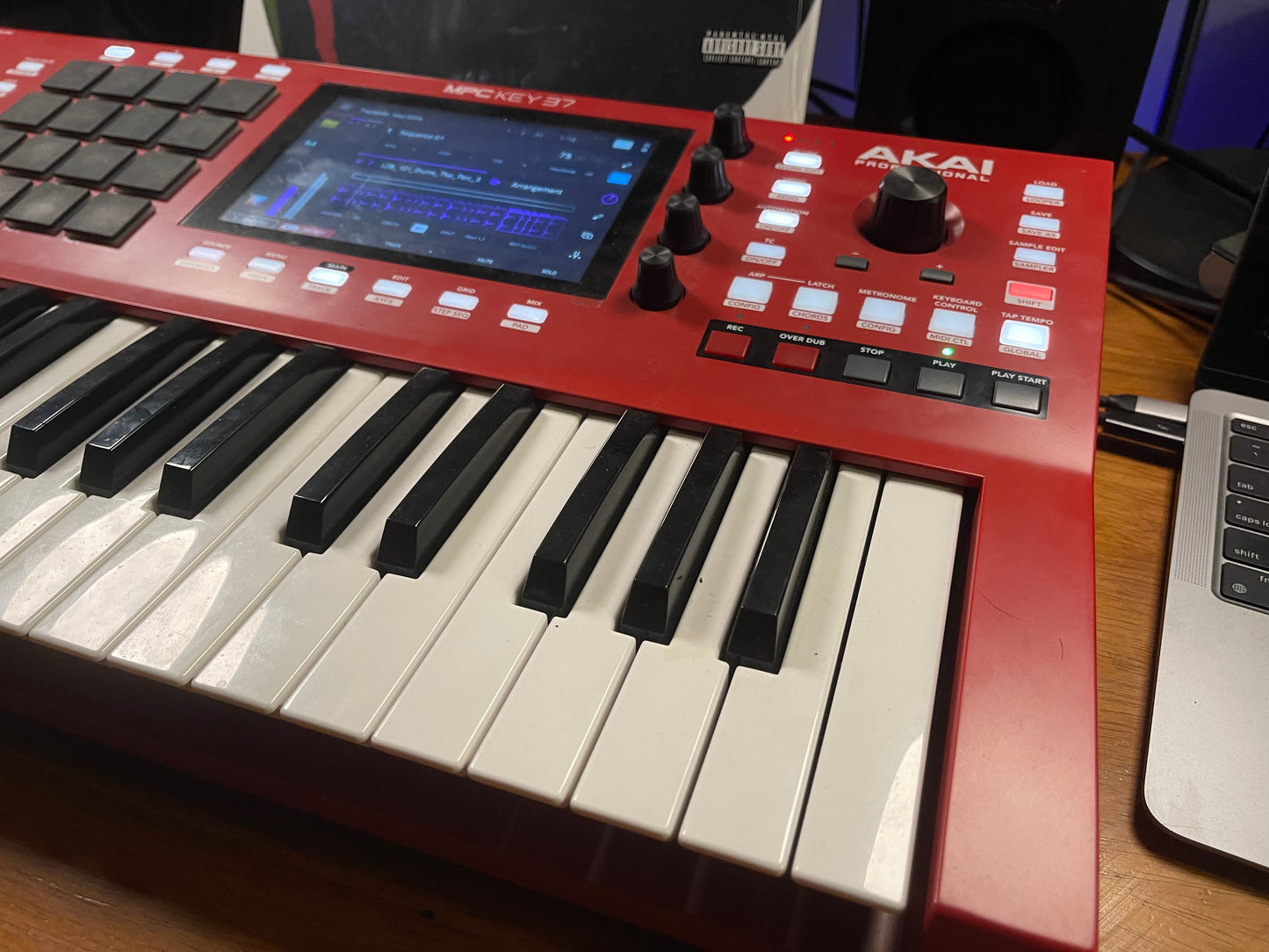 Akai MPC Key 37 used mint condition