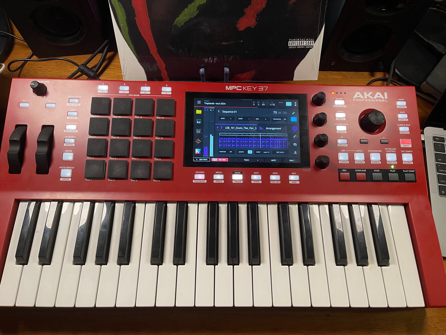 Akai MPC Key 37 used mint condition